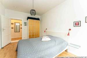 Bezugsfreie 3 Zimmer mit Balkon im schönen 30er-Jahre-Bau – Werner-Kube-Straße 7, 10407 Prenzlauer Berg, Berlin – Vorschaubild 10
