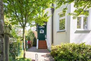 Wohnen mit Komfort und Stil – Großzügiges Einfamilienhaus mit Anbau, Terrasse, Balkon und Traumgarte – Die vollständige Adresse der Immobilie erhältst du vom Anbieter., 28211 Radio Bremen, Bremen – Vorschaubild 3