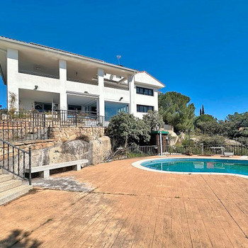 Chalet in La Berzosa. Hoyo de Manzanares
