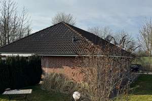 Traumhafter Bungalow in phantastischer Feldrandlage im begehrten Bäk – Die vollständige Adresse der Immobilie erhältst du vom Anbieter., 23909 Bäk – Vorschaubild 3