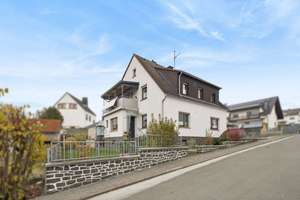 Vielseitiges Zuhause in bevorzugter Wohnlage! – Die vollständige Adresse der Immobilie erhältst du vom Anbieter., 65620 Waldbrunn (Westerwald) – Vorschaubild 2