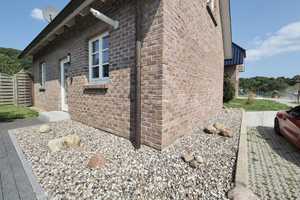 MIETE: Modernes, möbliertes Haus mit Garten und Terrasse in ruhiger Lage – Rügen (Kreis) – Vorschaubild 2