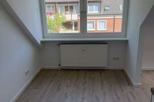 3-Zi.-DG-Wohnung mit Wohnküche und Westbalkon in Bramfeld – Wiedehopfstieg 33a, 22179 Bramfeld, Hamburg – Vorschaubild 3