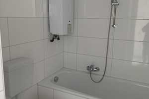 Möbliert vermieten und hohe Rendite sichern !! City -Wohnen !! 2 Zimmer, Balkon !! – Hauptstrasse 2, 41236 Mönchengladbach – Vorschaubild 4
