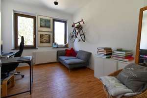 Charmante Dachgeschoss-Maisonette-Wohnung
in Rüttenscheid – Die vollständige Adresse der Immobilie erhältst du vom Anbieter., 45131 Rüttenscheid, Essen – Vorschaubild 6