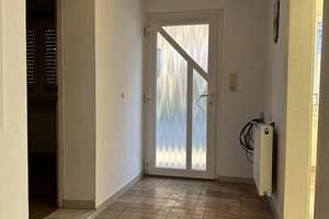 Einfamilienhaus mit Garagen, Scheune und weiterem Ausbaupotenzial – Die vollständige Adresse der Immobilie erhältst du vom Anbieter., 72172 Sulz am Neckar – Vorschaubild 3