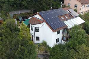 1 Familienhaus mit Einliegerwhg., 4 Garagen sowie Grundstück mit großzügigem Baufenster – Reutlingen (Kreis) – Vorschaubild 5