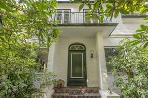 Zeitlose Eleganz auf parkähnlichem Grundstück – Denkmalgeschütztes Landhaus in den Elbvororten