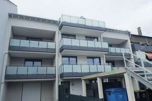 Einziehen und wohlfühlen: Gartenwohnung im KfW-55-Neubau mit Einrichtung und 2 Stellplätzen!