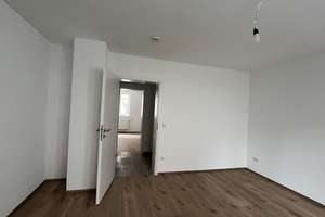 Erstbezug nach Sanierung! Ab sofort zu vermieten 3 Zimmer Wohnung für Berufstätige Paare  – Lerchenstr xx, 70176 Rosenberg, Stuttgart – Vorschaubild 5