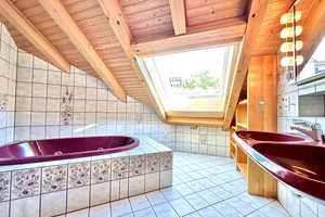 Sie lieben das Besondere? Beeindruckende Villa mit neuem Dach (Aufdachdämmung) & Hybrid-Heizung! – Bayreuth – Vorschaubild 15