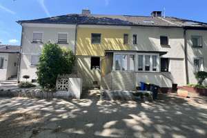 Handwerker sind hier richtig - kernsanierungsbedürftiges Haus sucht neue Eigentümer