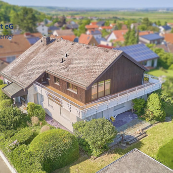 Zweifamilienhaus mit Souterrain in bevorzugter Wohnlage von Weisenheim am Berg!