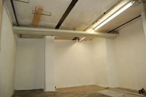 Gepflegte 59m²-Wohnung mit zwei Zimmern und Einbauküche in Nürnberg – Heynestraße 13, 90443 Steinbühl, Nürnberg – Vorschaubild 19