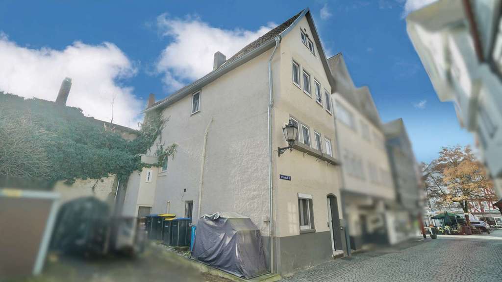 Immobilie in Herborn - Historisches Einfamilienhaus im Zentrum Herborns - Bild 0