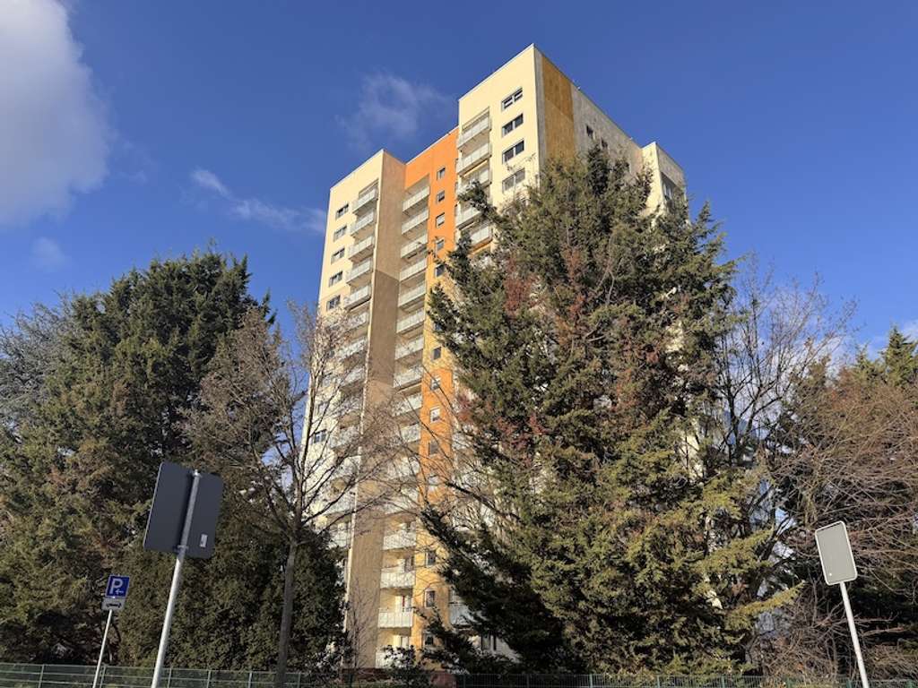 Immobilie in Langen - Mitten im Leben! Klassische 3-Zimmerwohnung mit Balkon-zur Kapitalanlage oder Eigennutzung-in Langen - Bild 0