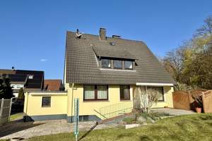 Einfamilienhaus mit Einliegerwohnung im gefragten Quelle – Die vollständige Adresse der Immobilie erhältst du vom Anbieter., 33649 Brackwede, Bielefeld – Vorschaubild 3