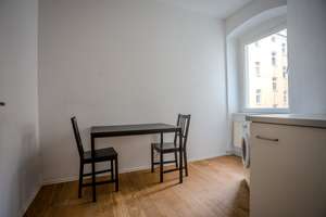 Provisionsfrei! Renovierte Altbauwohnung mit großem Balkon im begehrten Samariterkiez. – Schreinerstraße 57, 10247 Friedrichshain, Berlin – Vorschaubild 9
