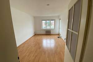 Zimmer 16,92 m² mit Balkon innerhalb einer 3er-WG // 1.OG rechts – Robert-Koch-Platz 8, 38440 Stadtmitte (Ortsteil), Wolfsburg – Vorschaubild 2