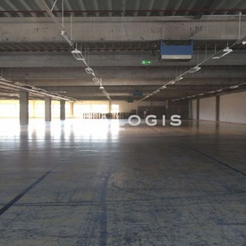 Ca. 7.845 qm Lager-/ Produktionsflächen | 3x Rampe  ebenerdig | ca. 3,30 - 6,50 m UKB