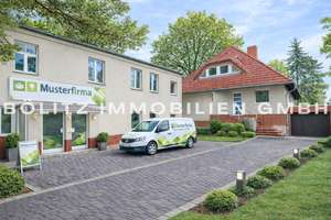 Ideal für Beruf & Wohnen: 181m² großes EFH mit Pool + 235m² Arbeitsfläche im NG auf 1167m² in Rudow – Die vollständige Adresse der Immobilie erhältst du vom Anbieter., 12355 Rudow, Berlin – Vorschaubild 2