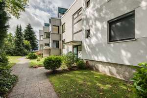 Modernisiert, barrierearm, große Terrasse – Wohnkomfort mit Tiefgaragenstellplatz in Sülldorf – Die vollständige Adresse der Immobilie erhältst du vom Anbieter., 22589 Sülldorf, Hamburg – Vorschaubild 1