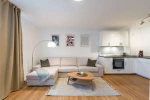 Attraktive 2-Zimmer-Wohnung mit Balkon und offenem Wohnkonzept (provisionsfrei) – Drakestraße 76a, 12205 Lichterfelde, Berlin – Vorschaubild 2