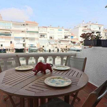 Reihenhaus mit privatem Bootsliegeplatz von 10m x 3m in Porto Fino, Empuriabrava