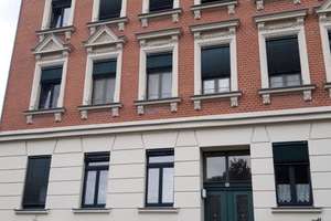 ++ Gepflegte 2-Zi. Whg mit Balkon & Einbauküche ++