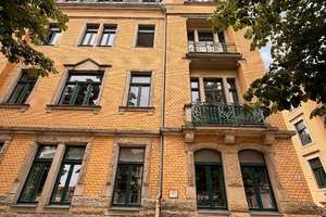 First Move-In: Dein neues Upgrade - fresh saniert mit eigenem Parkplatz – Hubertusstraße 32, 1129 Pieschen-Nord/Trachenberge, Dresden – Vorschaubild 1