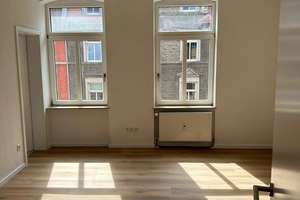 Wohnen im Altbau: Ein-Zimmer-Apartment in Würzburg – 97082 Zellerau, Würzburg – Vorschaubild 4