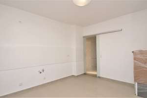 PETS ALLOWED IN FREE STANDING HOUSE! Refurbished in 2021, approx. 200 m², fenced in yard, and garage – 65199 Dotzheim, Wiesbaden – Vorschaubild 5