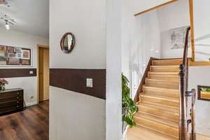 Ein außergewöhnliches Zuhause mit Charakter in Duisburg-Wehofen – Die vollständige Adresse der Immobilie erhältst du vom Anbieter., 47179 Wehofen, Duisburg – Vorschaubild 2