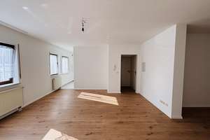 Helle 1,5-Zimmer-Wohnung im Erdgeschoss mit Stellplatz in Darmstadt-Eberstadt – 64297 Eberstadt, Darmstadt – Vorschaubild 2