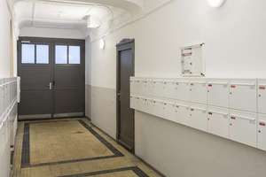 Bezugsfreie, großzügige 2-Zimmer-Altbauwohnung im EG in Toplage Prenzlauer Bergs! – Driesener Straße 29, 10439 Prenzlauer Berg, Berlin – Vorschaubild 9