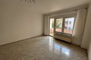 Begehrte Lage!!! 
Gepflegte 3-Zimmer-Wohnung mit Balkon & Einbauküche – Die vollständige Adresse der Immobilie erhältst du vom Anbieter., 70176 Rosenberg, Stuttgart – Vorschaubild 2