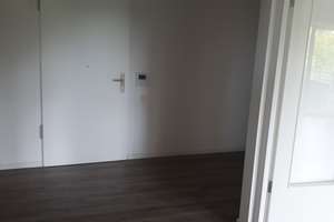 Moderne Wohnung mit großen Flächen, rollstuhlgerechtes Wohnen möglich – Schlesierweg 19, 38440 Laagberg, Wolfsburg – Vorschaubild 7