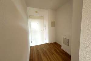 Ideal für Singles - helle 1-Zimmer-Wohnung mit Balkon in Hannover -Vahrenwald. – Karl-Imhoff-Weg 28, 30165 Vahrenwald, Hannover – Vorschaubild 6
