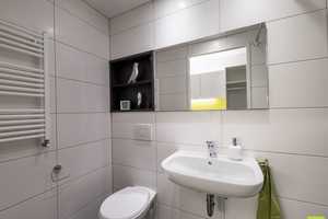 Stilvolle 1-Raum-Wohnung in Würzburg – Einzug ab 4. August – Haugerglacisstraße 5a, 97080 Würzburg – Vorschaubild 6