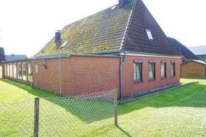 Idylisches Einfamilienhaus in zentraler Lage von 24582 Wattenbek – Die vollständige Adresse der Immobilie erhältst du vom Anbieter., 24582 Wattenbek – Vorschaubild 7