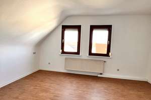 Frisch renoviert: Helle 4 Zi-DG-Whg. (ca. 64 m²) mit großem Bühnenraum in Cannstatt – Die vollständige Adresse der Immobilie erhältst du vom Anbieter., 70372 Kurpark, Stuttgart – Vorschaubild 10