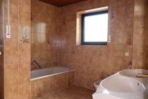 Property thumbnail 9