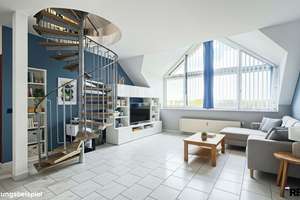 Helle Maisonette-Wohnung (ca. 120m² Gesamtfläche) über den Dächern von Anderten - 4 Zimmer, EBK