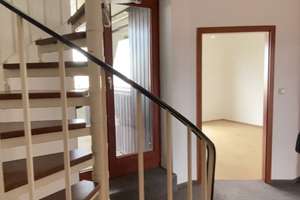 Alltagstauglich wohnen in diesem modernisierten Penthouse mit vier Zimmern in Augsburg – Zeppelinstrasse 10, 86159 Universitätsviertel, Augsburg – Vorschaubild 3