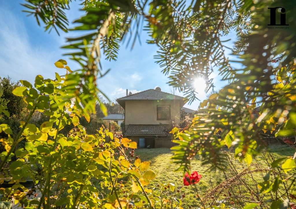 Immobilie in Möhrendorf - Neuer Preis! Einmaliges Waldrandgrundstück mit Bungalow in Röttenbach - Bild 1