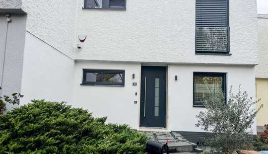 Bild von Smart! Sicher! Sofort Verfügbar! Saniertes Reihenmittelhaus auf einem Erbpachtgrundstück