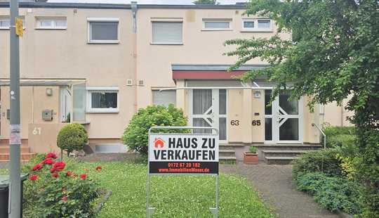 Bild von Gepflegtes Reihenmittelhaus mit 3 Zimmern + Keller + Garten - Ernst May Siedlung -FFM Praunheim