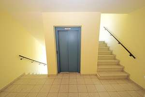 Kleines Appartement mit Aufzug, Parkett, EBK, Stellplatz  Ebendorfer Chaussee nahe Ikea – Ebendorfer Chaussee 47, 39128 Kannenstieg, Magdeburg – Vorschaubild 5