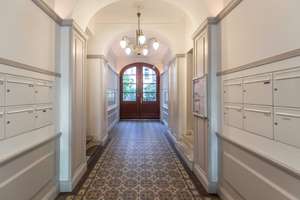 Lichtgeprägte 3 Zi. Altbauwohnung mit Balkon – Erstbezug nach Sanierung unweit Ludwigkirchplatz – Düsseldorfer Straße 14, 10719 Wilmersdorf, Berlin – Vorschaubild 17