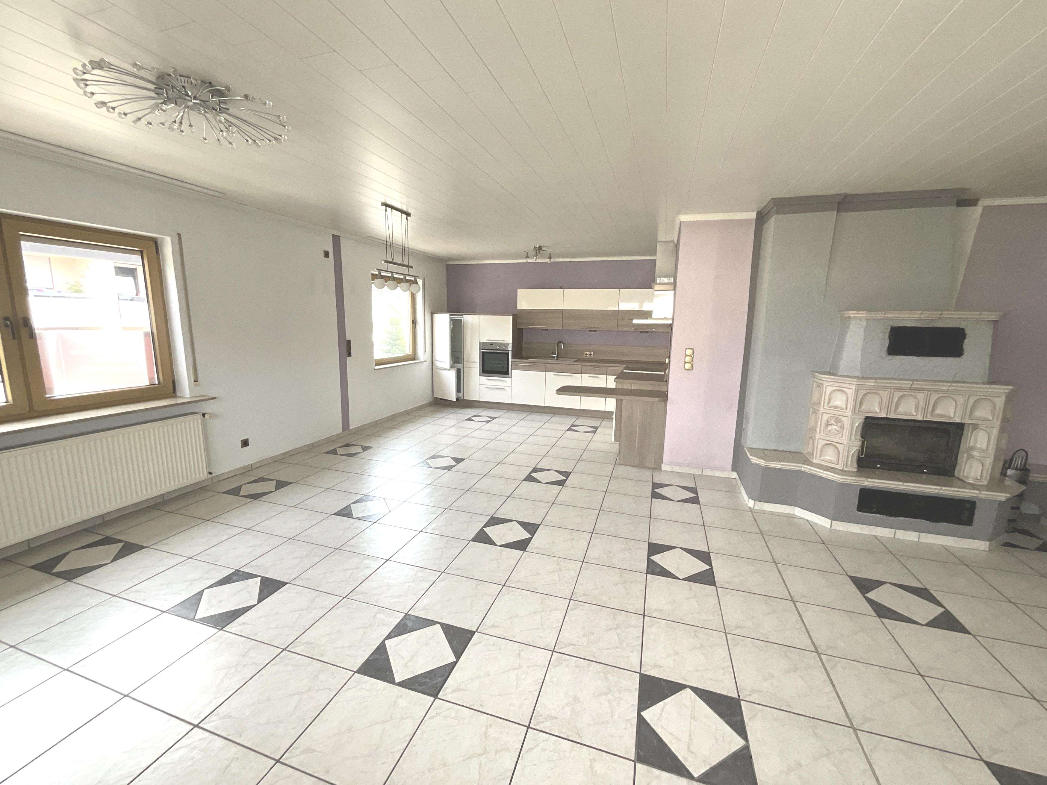 Immobilie in Andernach - Hier können Sie sofort einziehen. Inclusive Einbauküche, Kamin & Balkon. - Bild 8